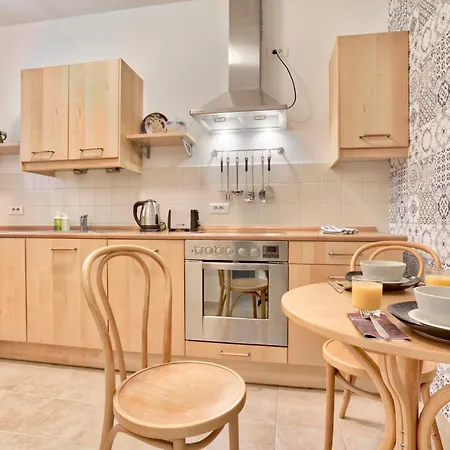 Apartamento Tyzenhauz Economy