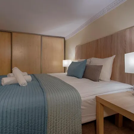 Apartamento Tyzenhauz Economy