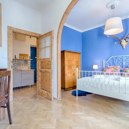 Apartamento Tyzenhauz Economy *