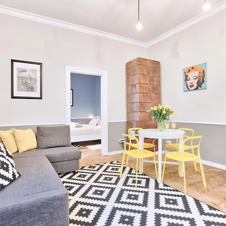 Apartamento Tyzenhauz Economy