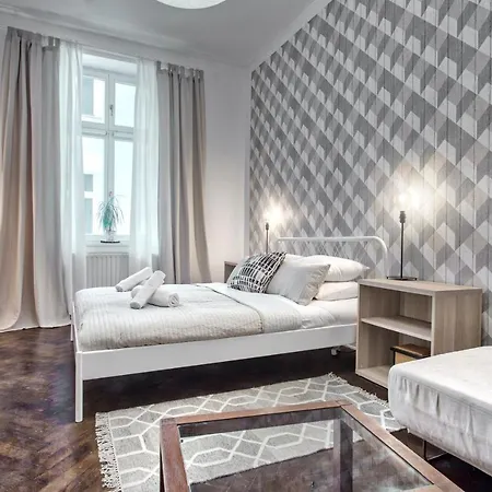 Tyzenhauz Economy Apartament