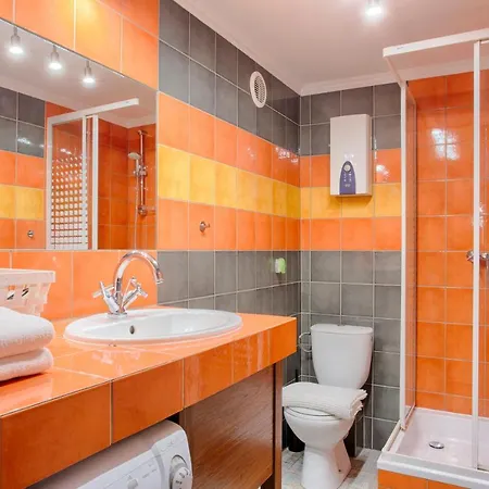 Tyzenhauz Economy Appartamento Cracovia