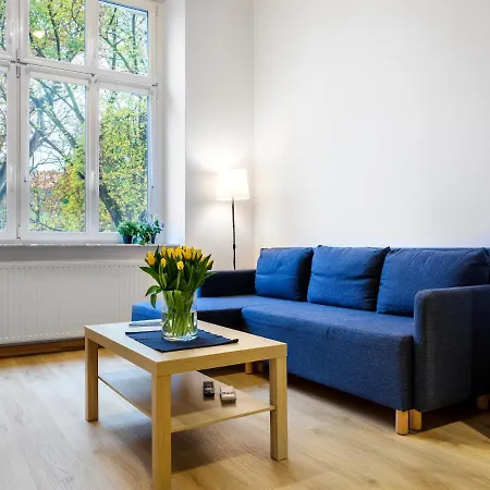 Tyzenhauz Economy Apartament *